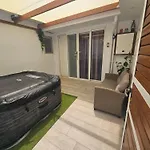 My Summerhouse With Jacuzzi * Kremastí