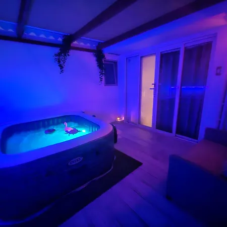 My Summerhouse With Jacuzzi *