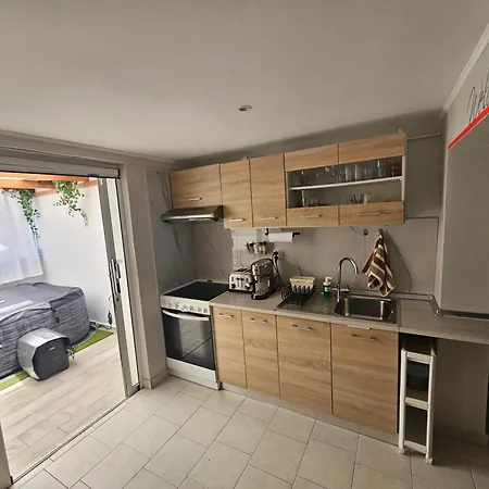 Апартаменты My Summerhouse With Jacuzzi