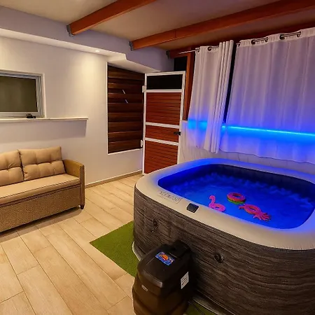 My Summerhouse With Jacuzzi 아파트 *