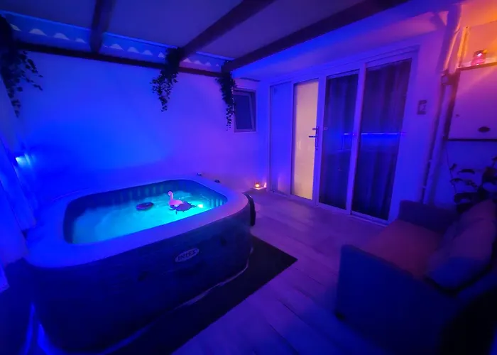 My Summerhouse With Jacuzzi *