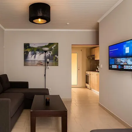 My Summerhouse With Jacuzzi * Kremastí